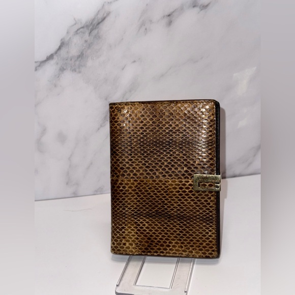 Gucci Handbags - Vintage Gucci Snakeskin Agenda Cover Passport Holder Exotic Leather Organizer